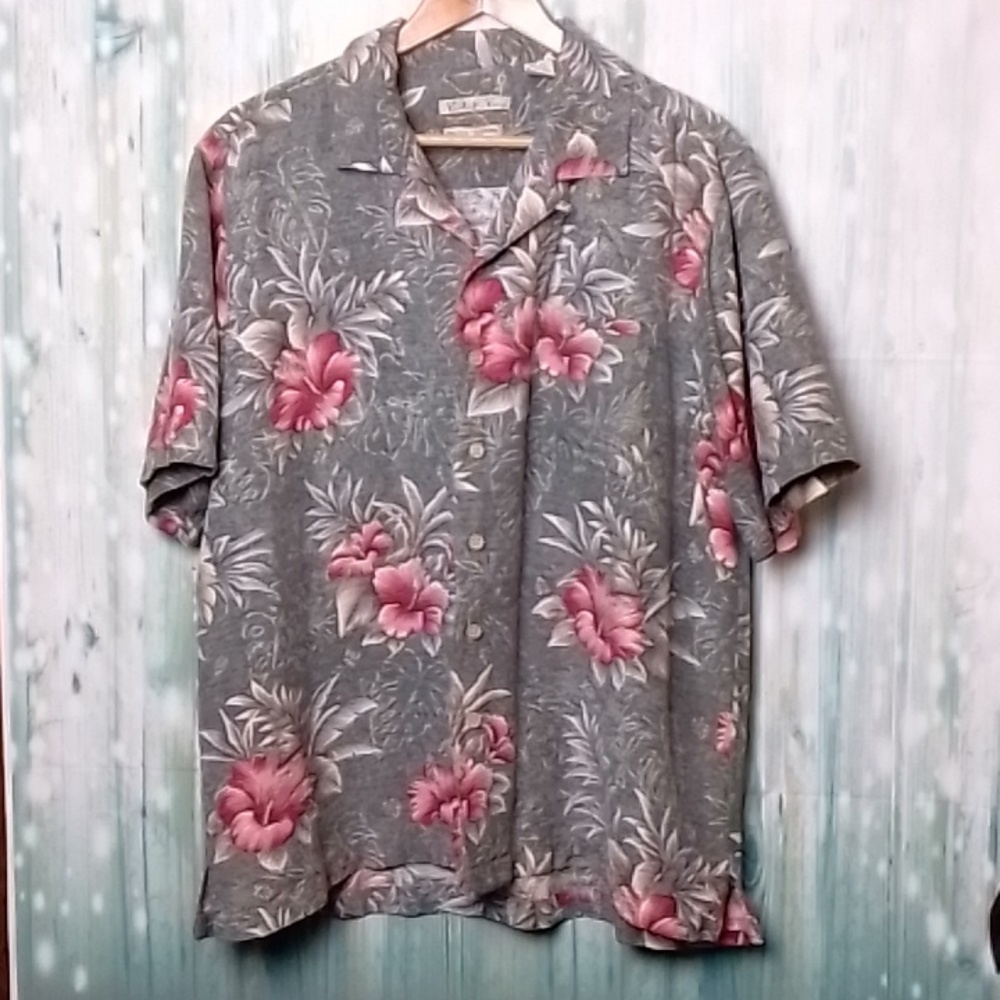 Batik Bay Washable silk short sleeve button down shirt Hawaiian print Large Gray